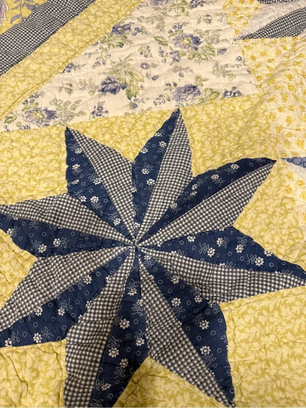 Vintage Handmade Star Patchwork Quilt in Blue and Green 84 x 98